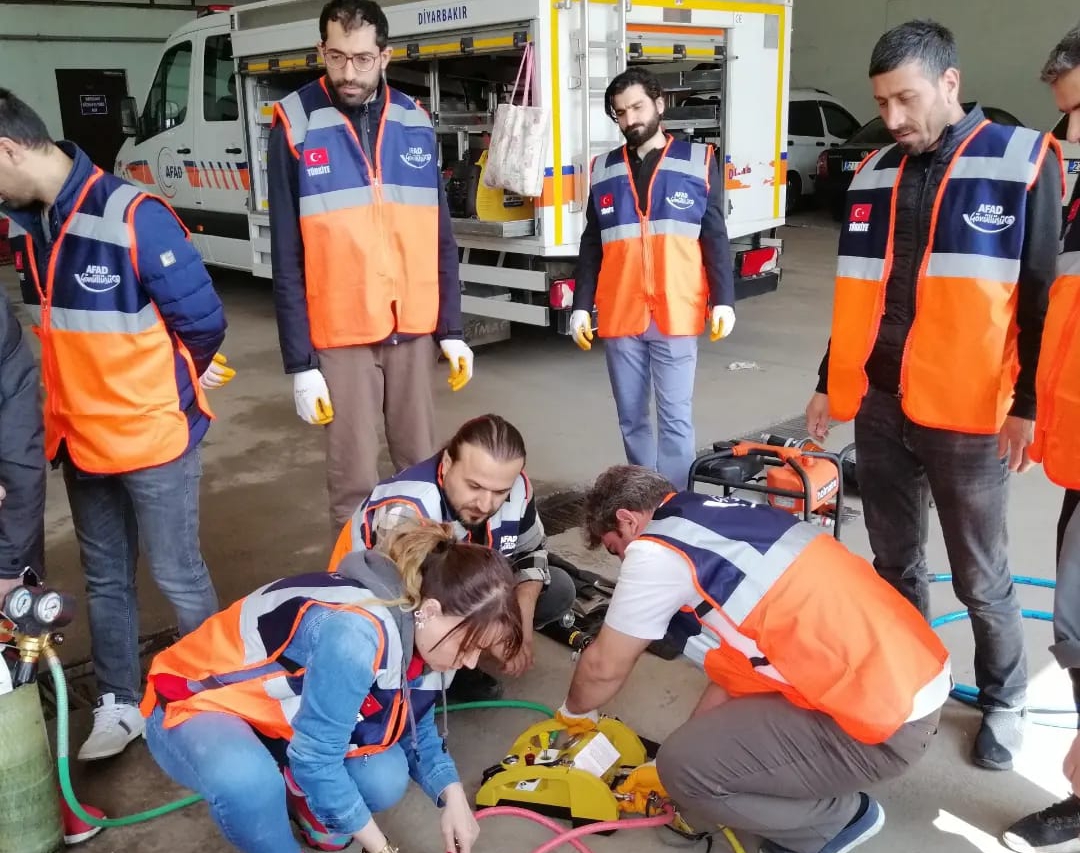 AKAD Derneği Yönetim Kurulu Genel Başkanı Kenan ÖZGÜVEN