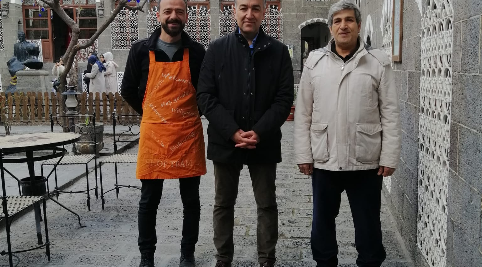 Diyarbakır Cahit Sıtkı Tarancı Müzesi Cafesinde  Bitlis valisi sayın Oktay Çağatay Valimizle karşılaştık 